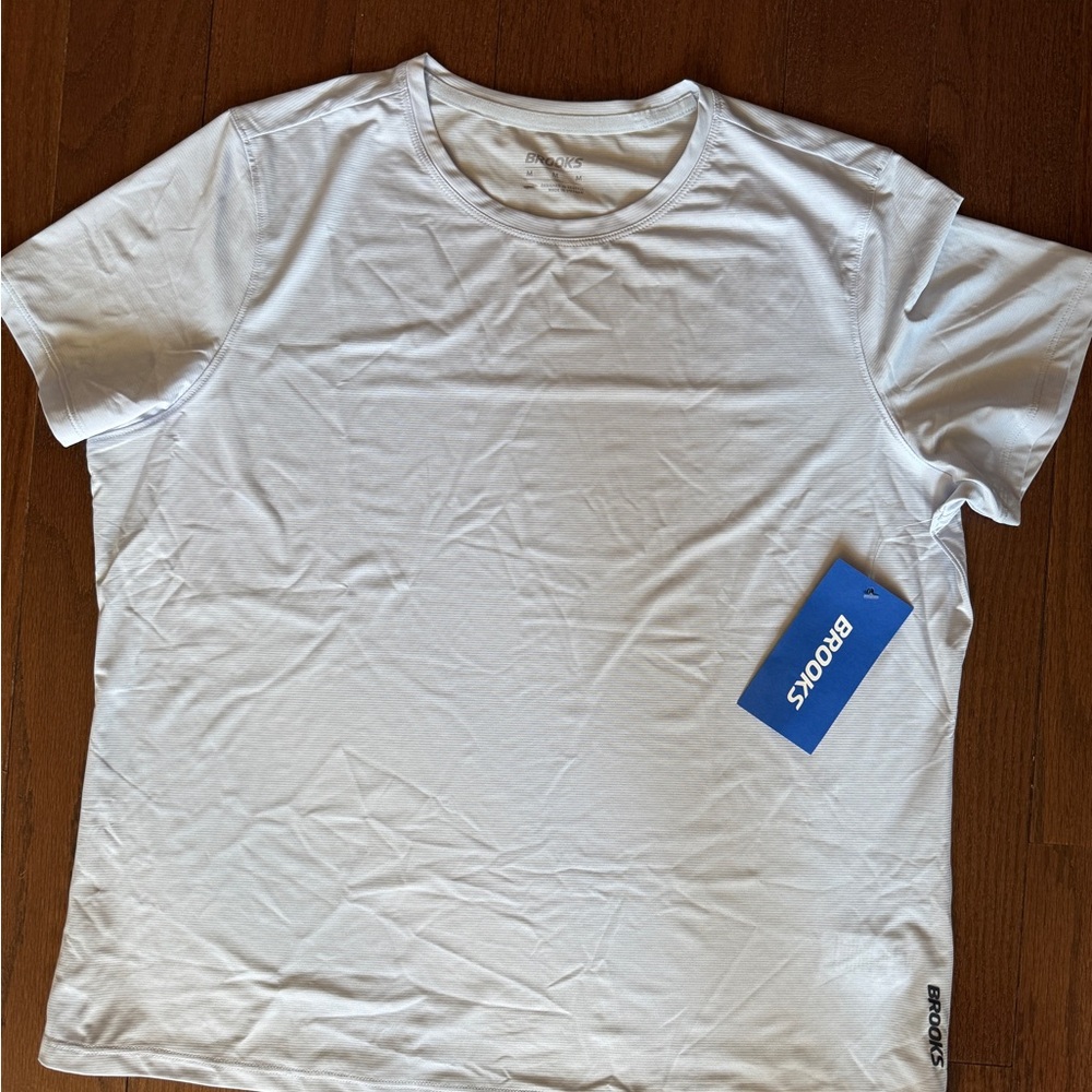 Brooks woman's Classic White Tee
